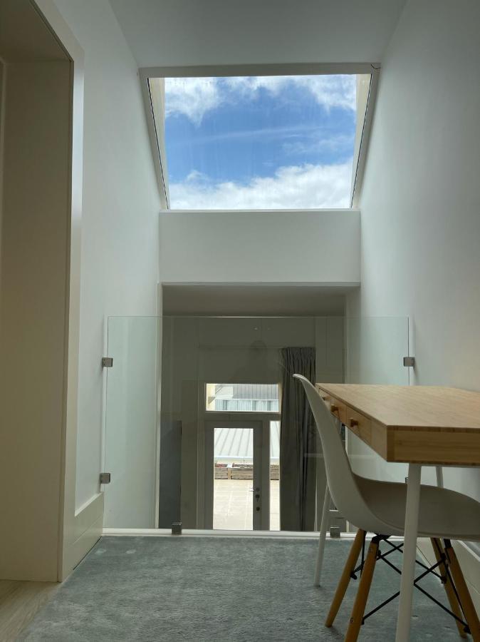 Beautiful Penthouse Apartment With Terrace - 4 Minute Walk To The Beach Tróia Exterior foto