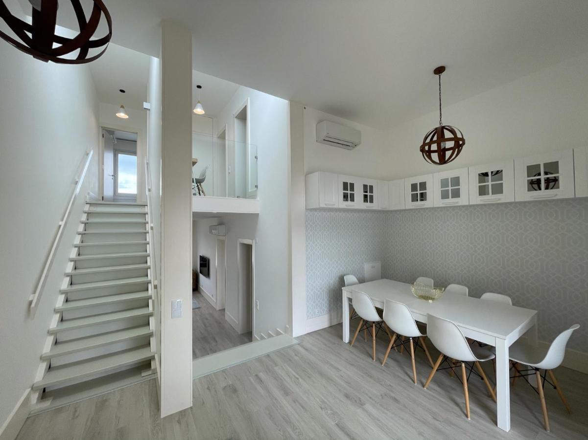 Beautiful Penthouse Apartment With Terrace - 4 Minute Walk To The Beach Tróia Exterior foto